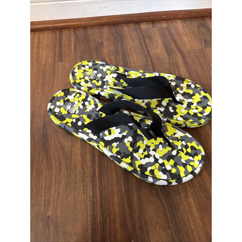 REI‎ Co-op Recycled Mens 13/Womens 14.5 Wide Strap Neon Flip Flops Sandals